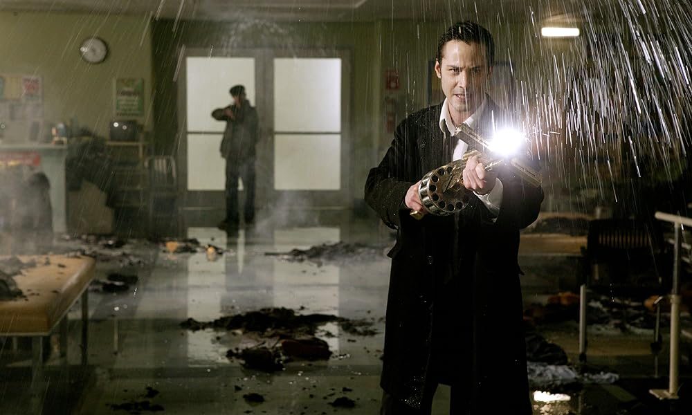 《康斯坦汀：驅魔神探》中的基努李維與西亞李畢福